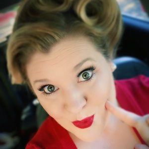 Meet your Posher, Kayla